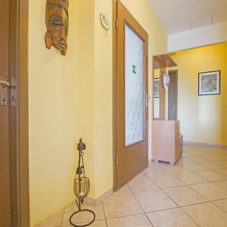 Bella Vista In Der Obersten Etage By Interhome Apartment Dramalj