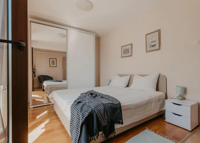 Bella Vista In Der Obersten Etage By Interhome Apartman Dramalj