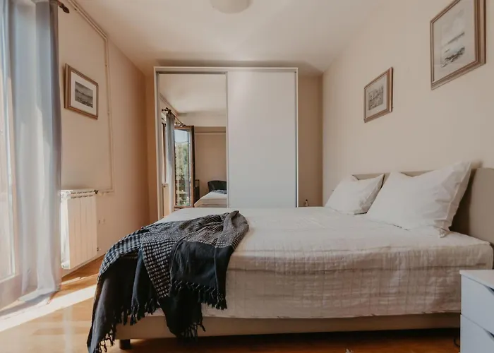 Bella Vista In Der Obersten Etage By Interhome *