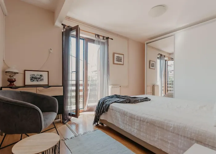 Appartement Bella Vista In Der Obersten Etage By Interhome