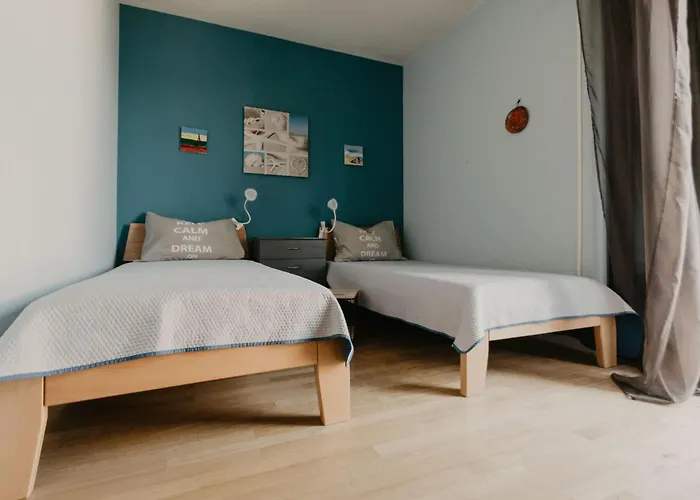 Apartment Bella Vista In Der Obersten Etage By Interhome