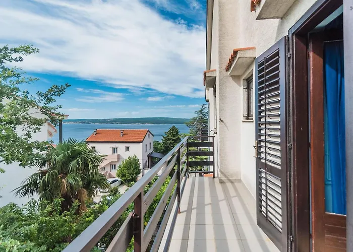 Bella Vista In Der Obersten Etage By Interhome Dramalj