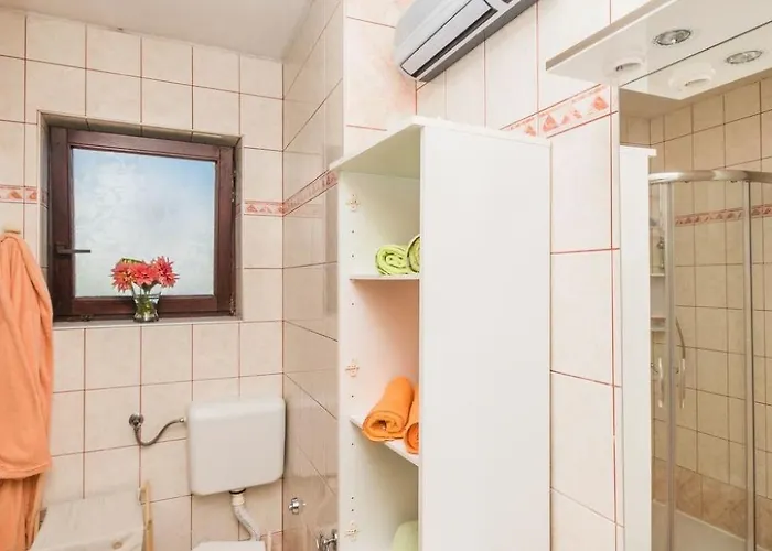 Bella Vista In Der Obersten Etage By Interhome *