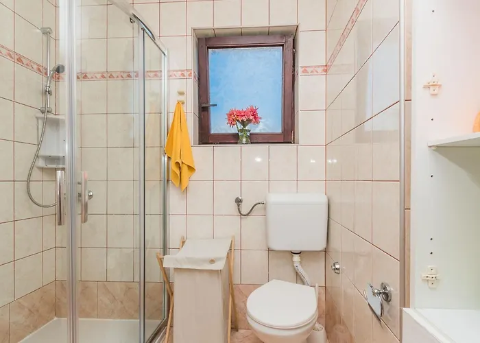 Bella Vista In Der Obersten Etage By Interhome Dramalj