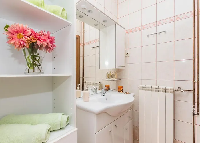 Apartment Bella Vista In Der Obersten Etage By Interhome Dramalj