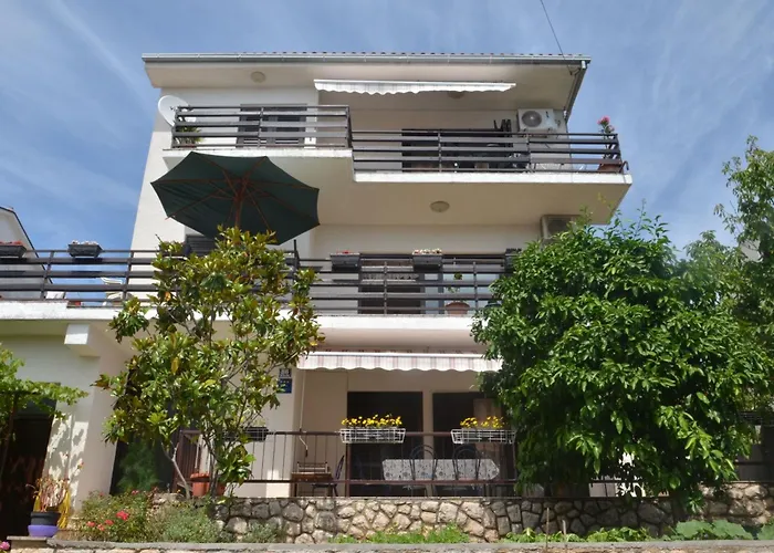 Bella Vista In Der Obersten Etage By Interhome *